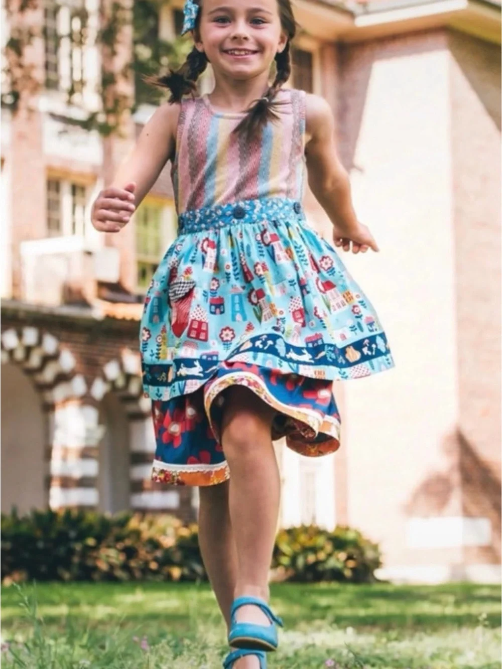 Wildflowers Blue Multicolor Village & Floral Apple rabbit Print Dress htf